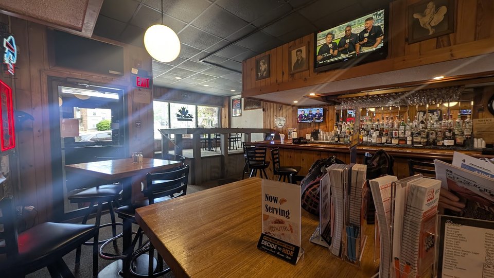 Beer taps and a relaxed dining area.
